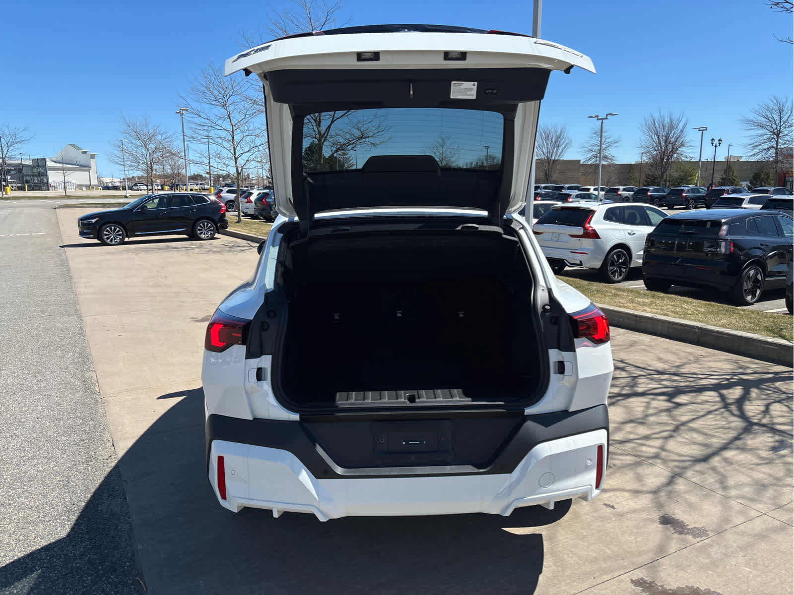 Used 2026 BMW X2 xDrive28i image 6