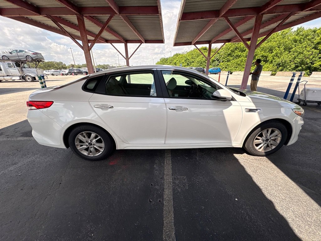 Used 2016 Kia Optima LX FWD image 8