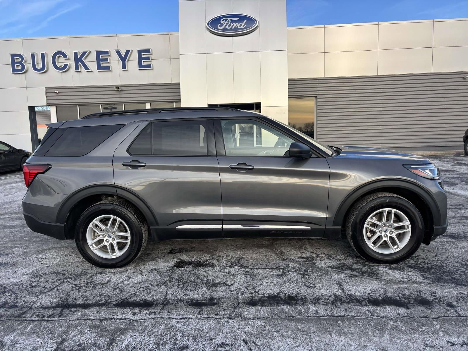 Used 2025 Ford Explorer Active image 10