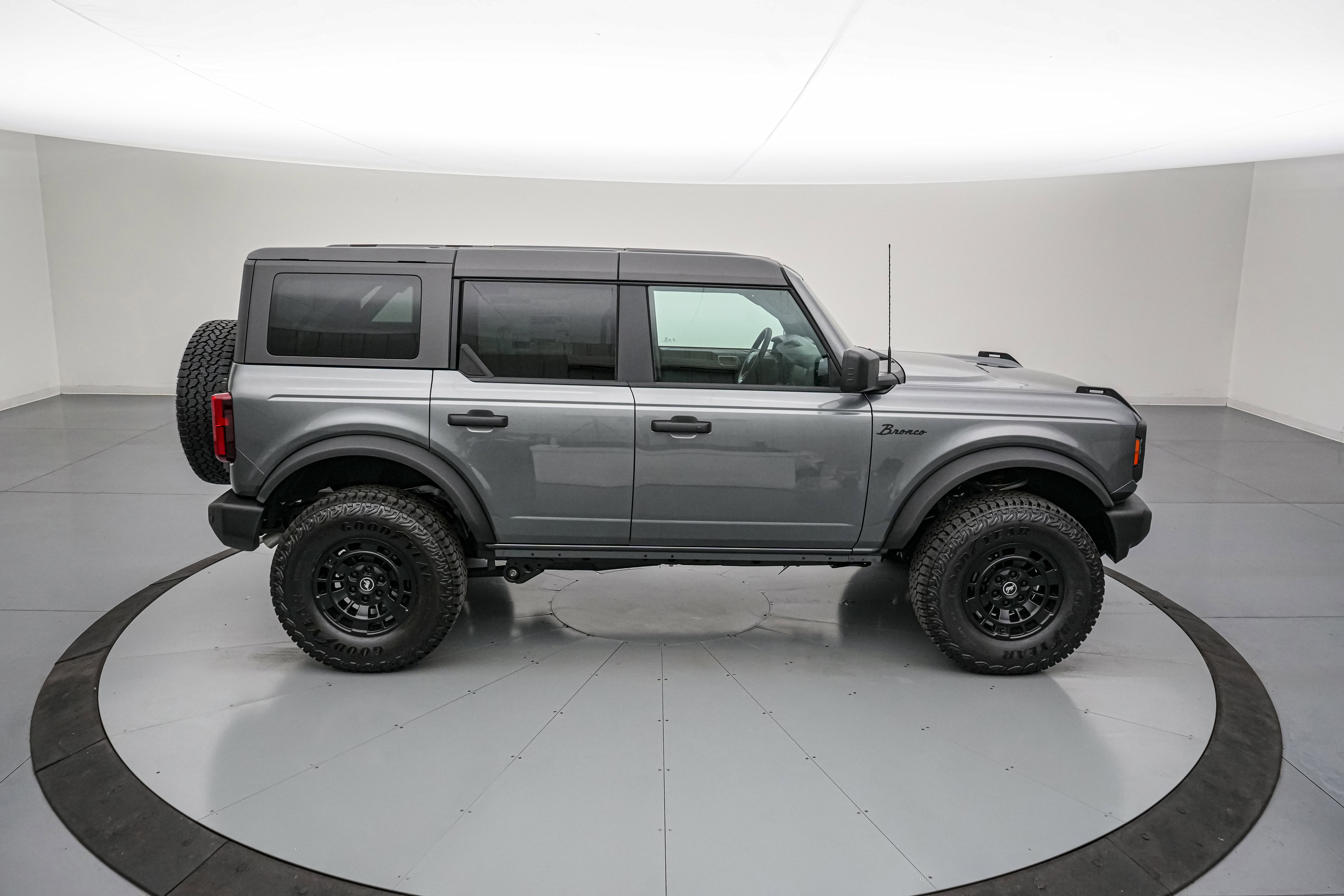 New 2026 Ford Bronco Big Bend AWD/4WD image 3