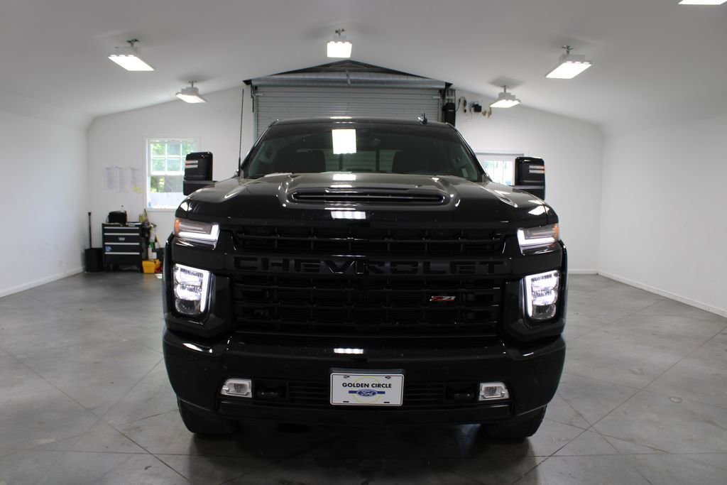 Used 2023 Chevrolet Silverado 2500 LT w/ Midnight Edition image 3