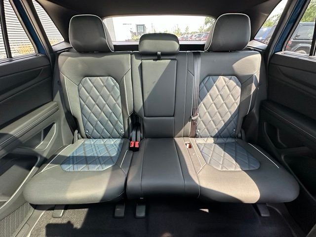 New 2026 Volkswagen Atlas Cross Sport SEL Premium R-Line AWD/4WD image 25