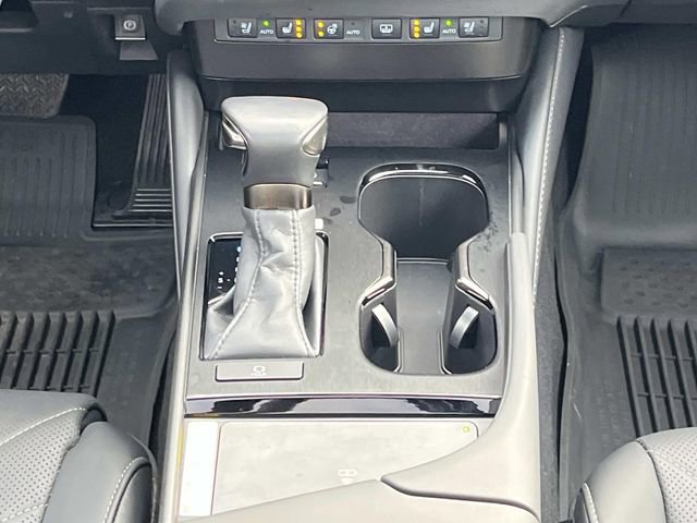 Certified 2024 Lexus ES 350 Ultra Luxury w/ Accessory Package (Z2) image 17