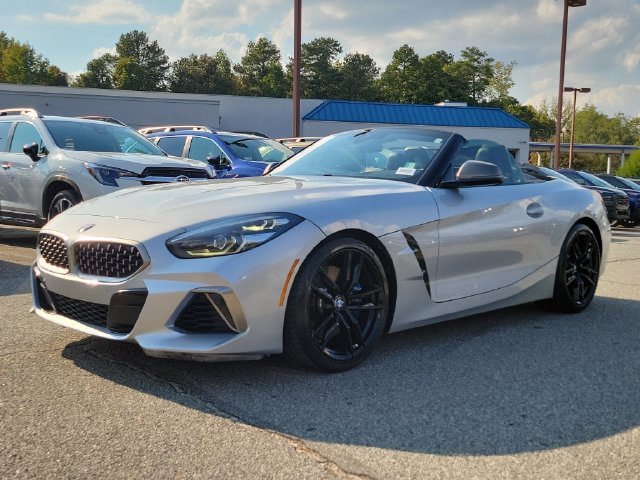 Used 2020 BMW Z4 M40i w/ Executive Package RWD image 12