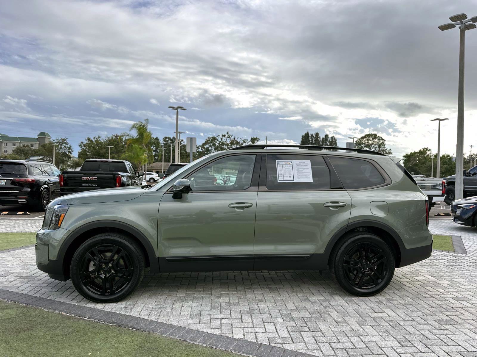 Used 2025 Kia Telluride SX Prestige X-Line image 6