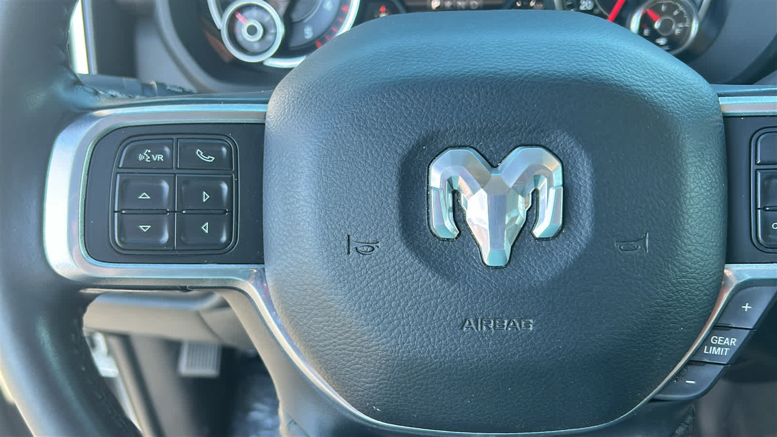 Used 2020 RAM 2500 Laramie AWD/4WD image 19