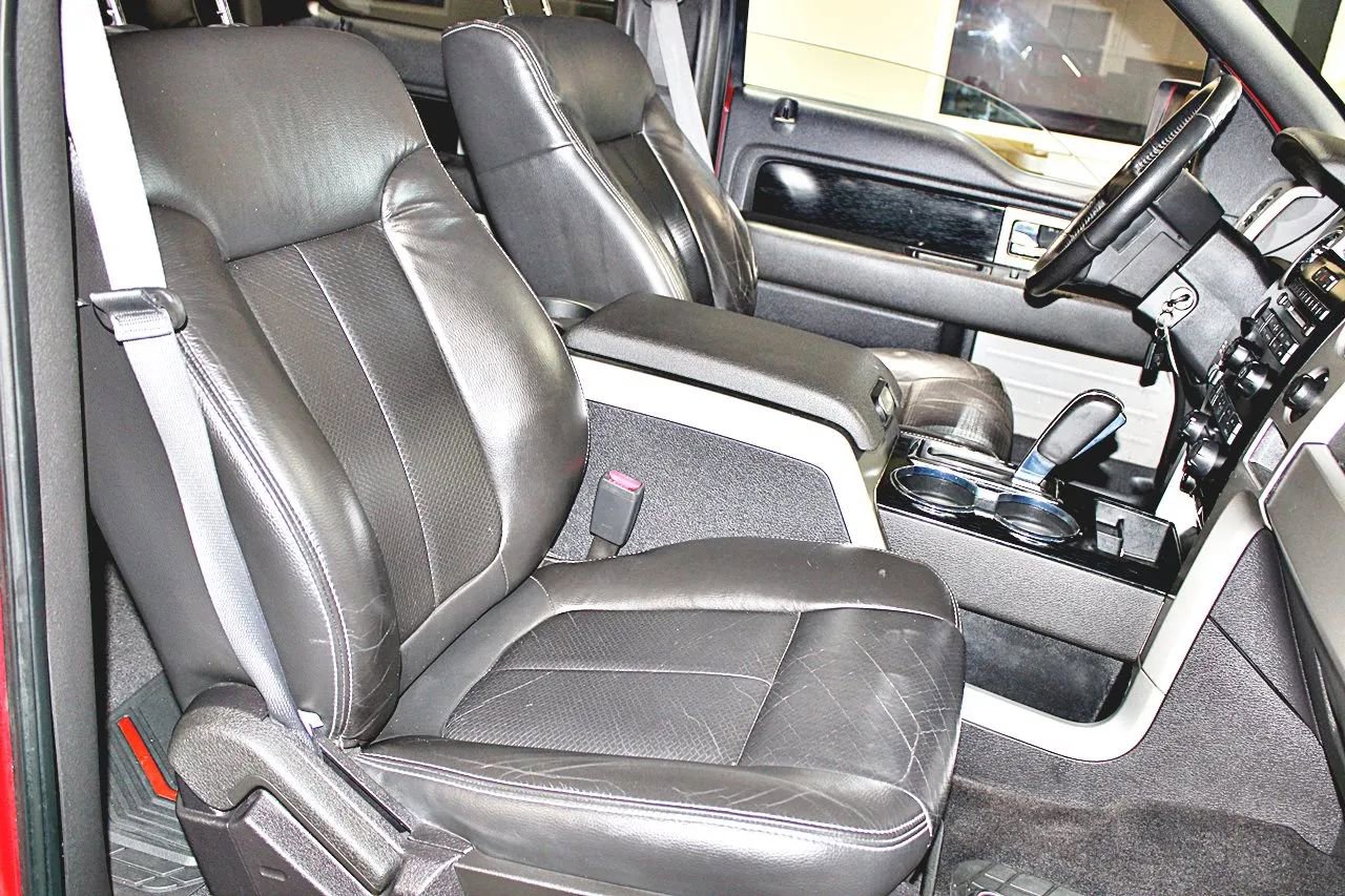Used 2010 Ford F150 Lariat image 26