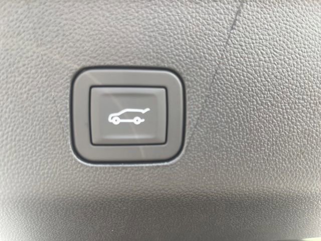 New 2026 GMC Yukon Denali image 12