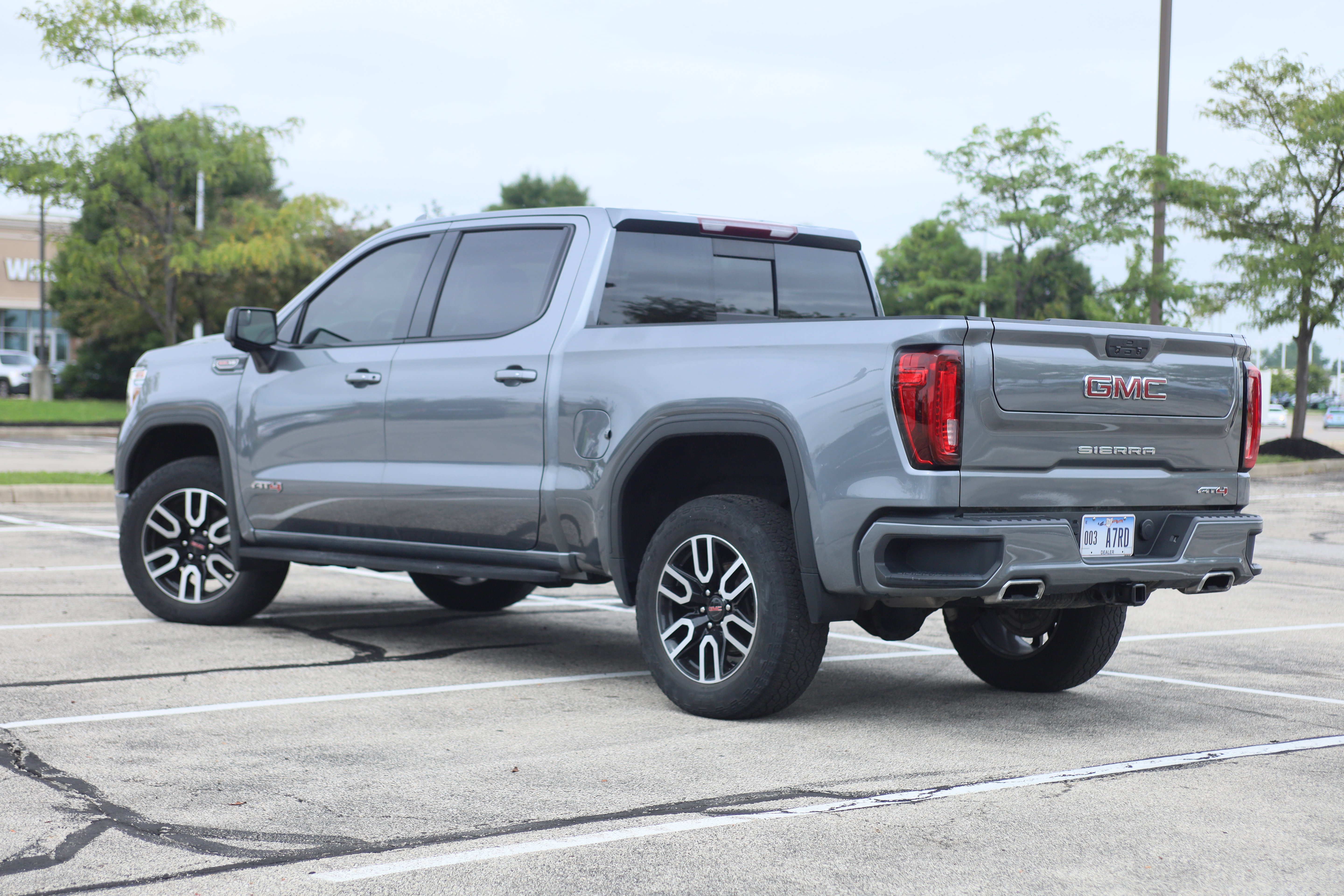 Used 2022 GMC Sierra 1500 AT4 w/ AT4 Preferred Package AWD/4WD image 4