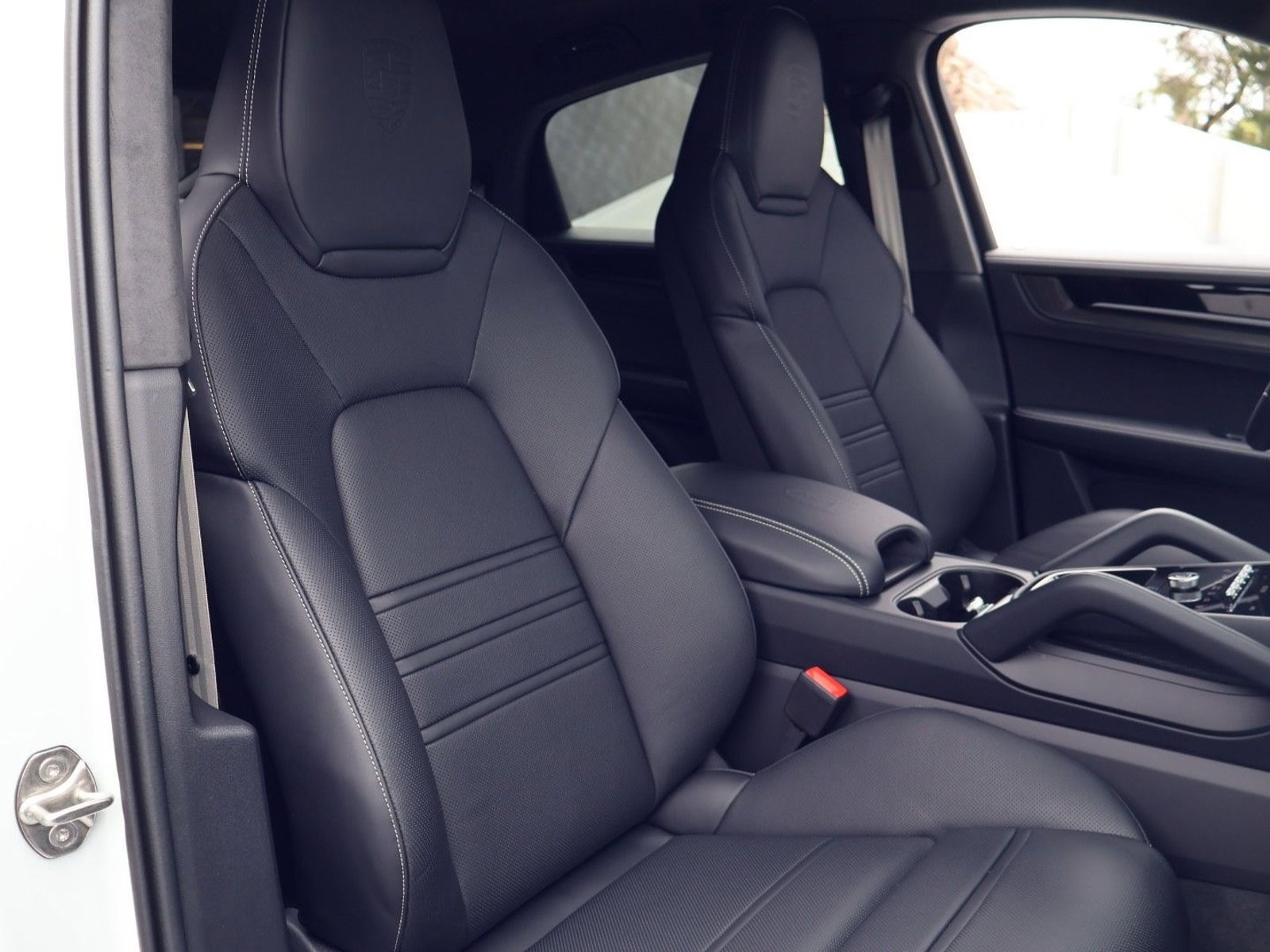 New 2026 Porsche Cayenne GTS AWD/4WD image 23