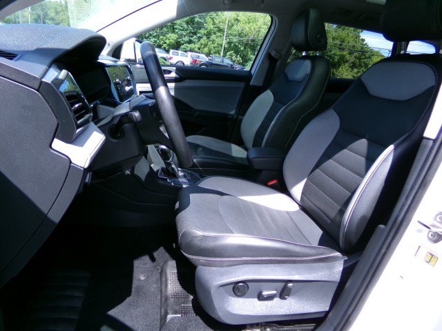 Used 2022 Volkswagen Taos SEL w/ Panoramic Sunroof Package FWD image 13