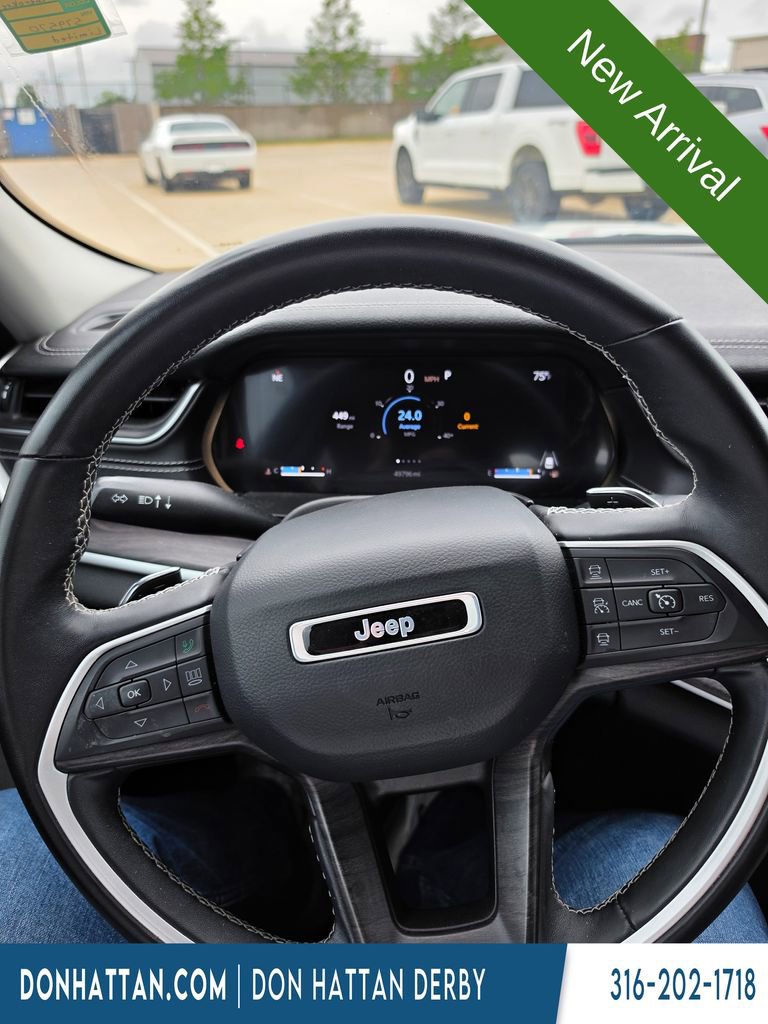 Used 2022 Jeep Grand Cherokee Limited AWD/4WD image 8