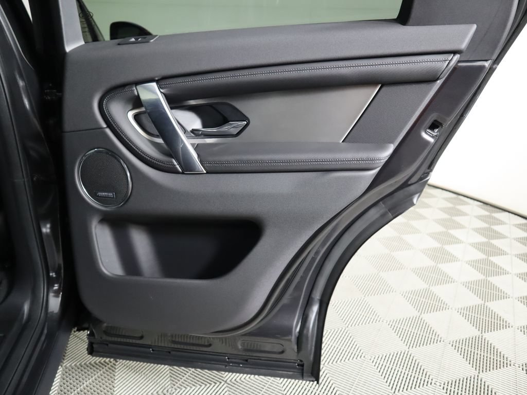 Certified 2024 Land Rover Discovery Sport Dynamic SE AWD/4WD image 29