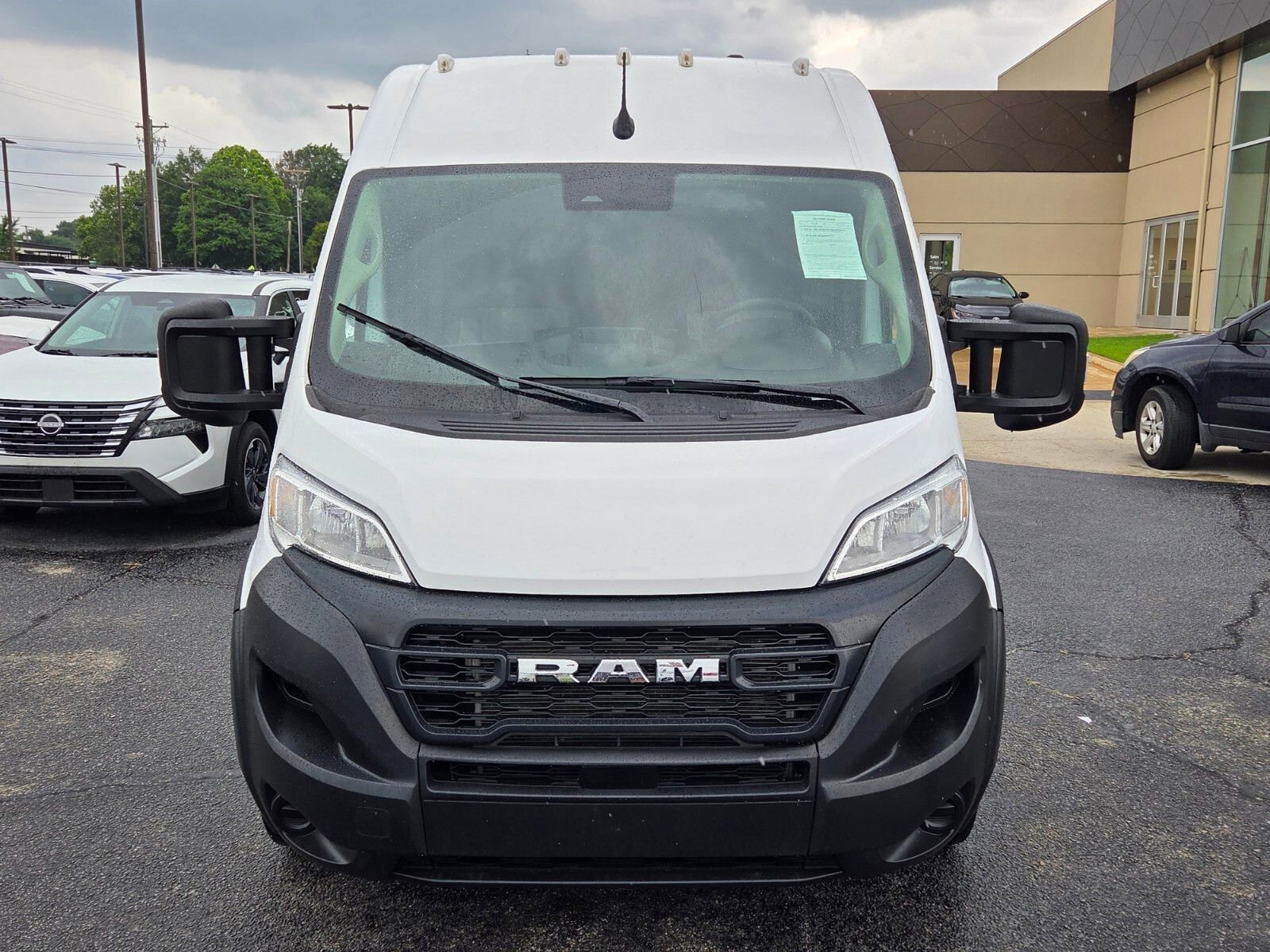 Used 2023 RAM ProMaster 2500 FWD image 2