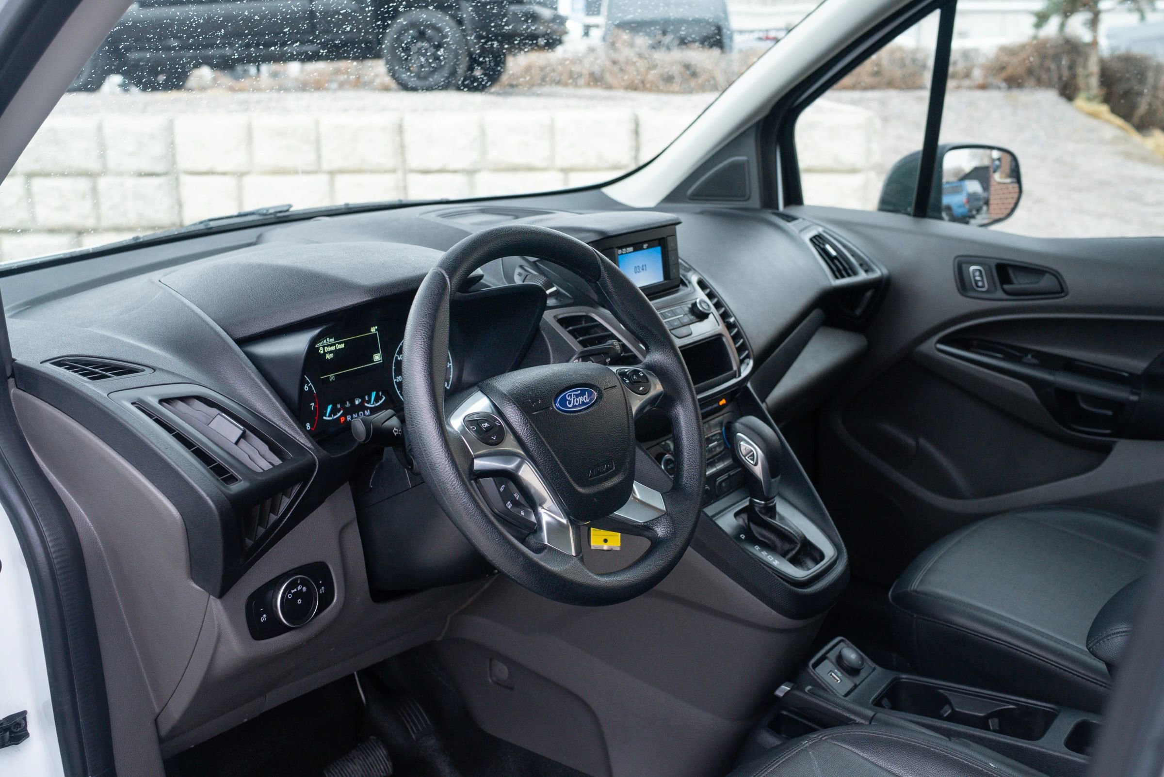 Used 2023 Ford Transit Connect XL image 17
