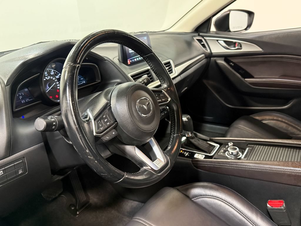 Used 2018 MAZDA MAZDA3 Touring FWD image 72