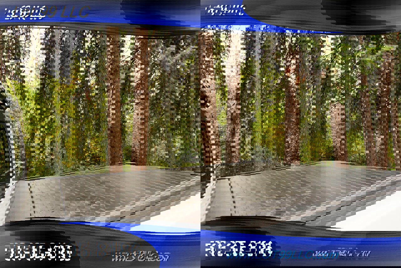 Used 2020 GMC Sierra 2500 AT4 w/ AT4 Premium Package image 16