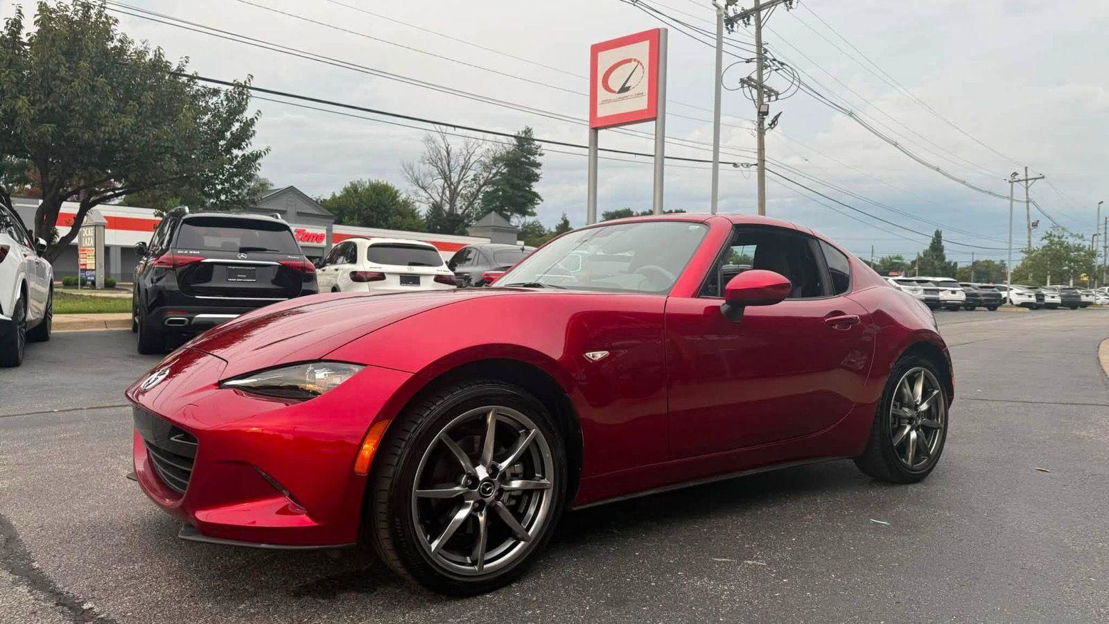 Used 2022 MAZDA MX-5 Miata RF Grand Touring RWD image 10