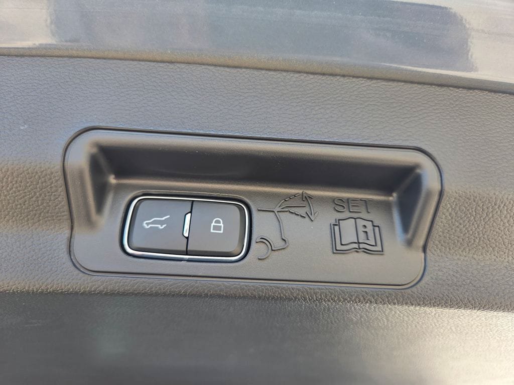 New 2026 Ford Explorer ST-Line w/ Premium Package RWD image 15