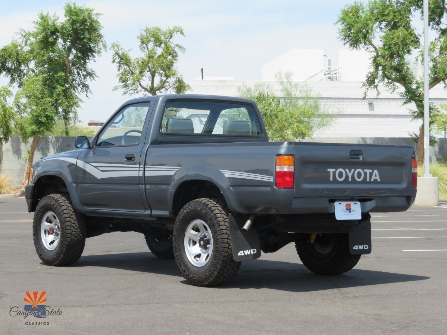 Used 1992 Toyota Pickup Deluxe AWD/4WD image 12
