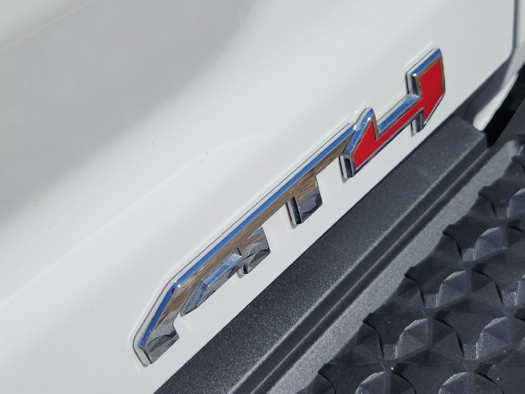 Used 2024 GMC Canyon AT4 w/ AT4 Premium Package AWD/4WD image 25