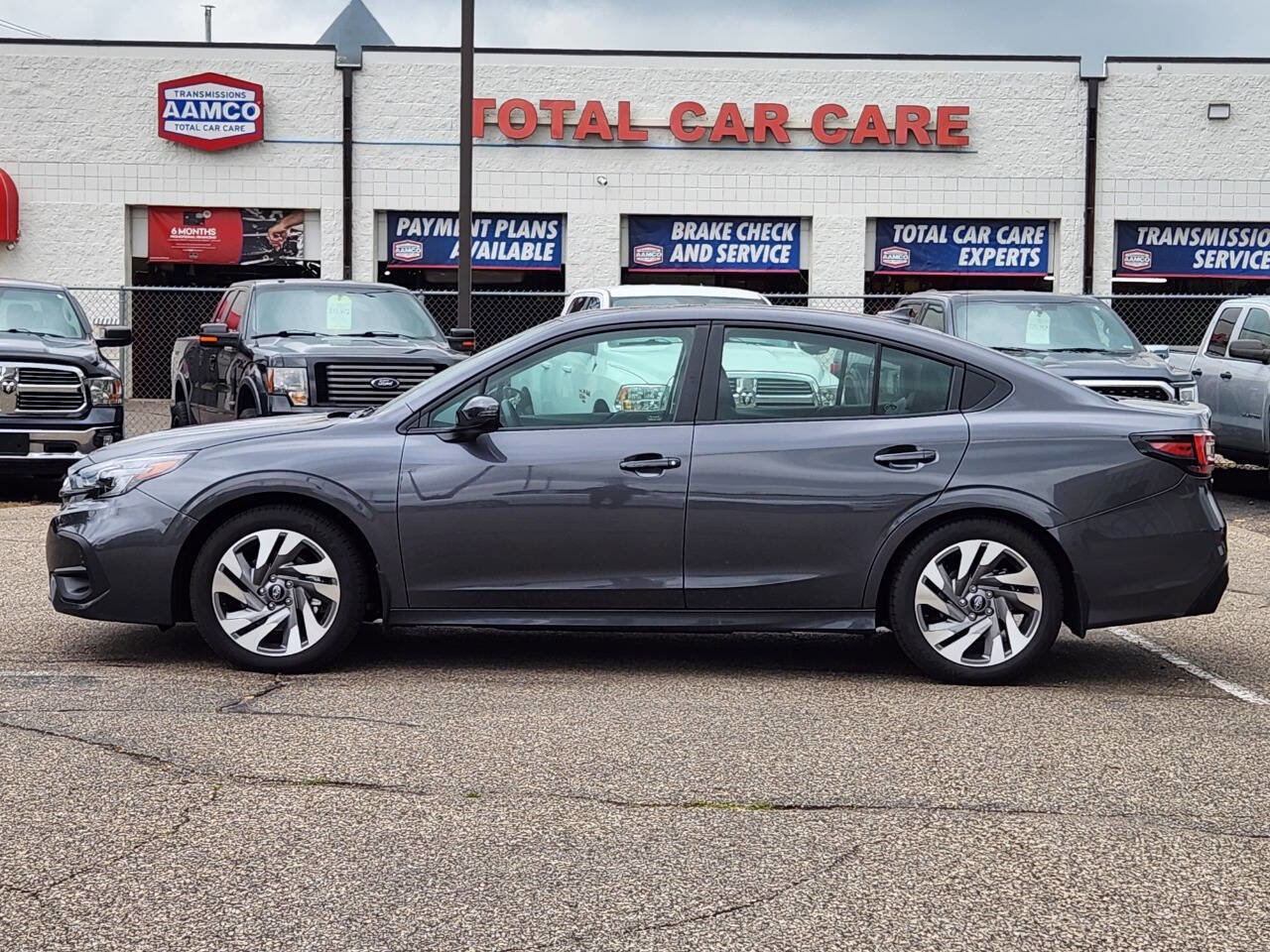 Used 2025 Subaru Legacy Limited w/ Popular Package #3 image 6