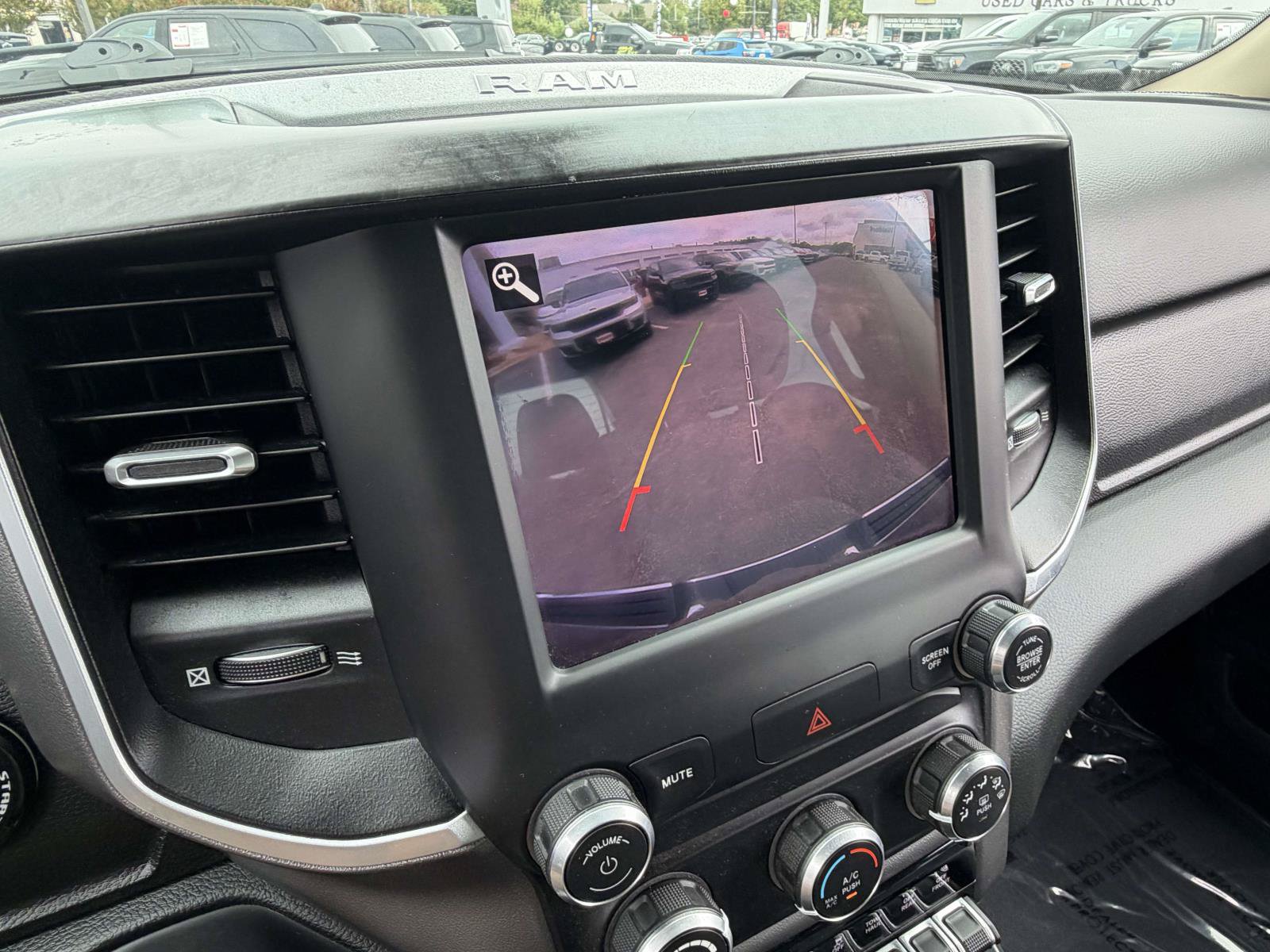 Used 2019 RAM 1500 Big Horn AWD/4WD image 12