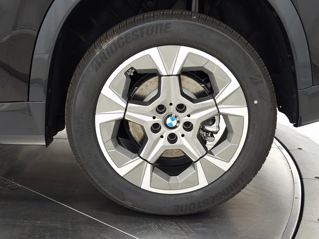 Used 2025 BMW X1 xDrive28i w/ Convenience Package AWD/4WD image 8