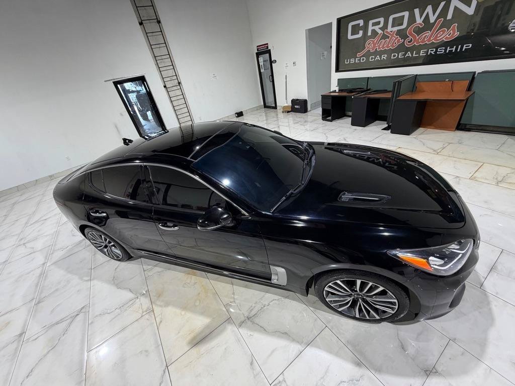 Used 2018 Kia Stinger Premium RWD image 5