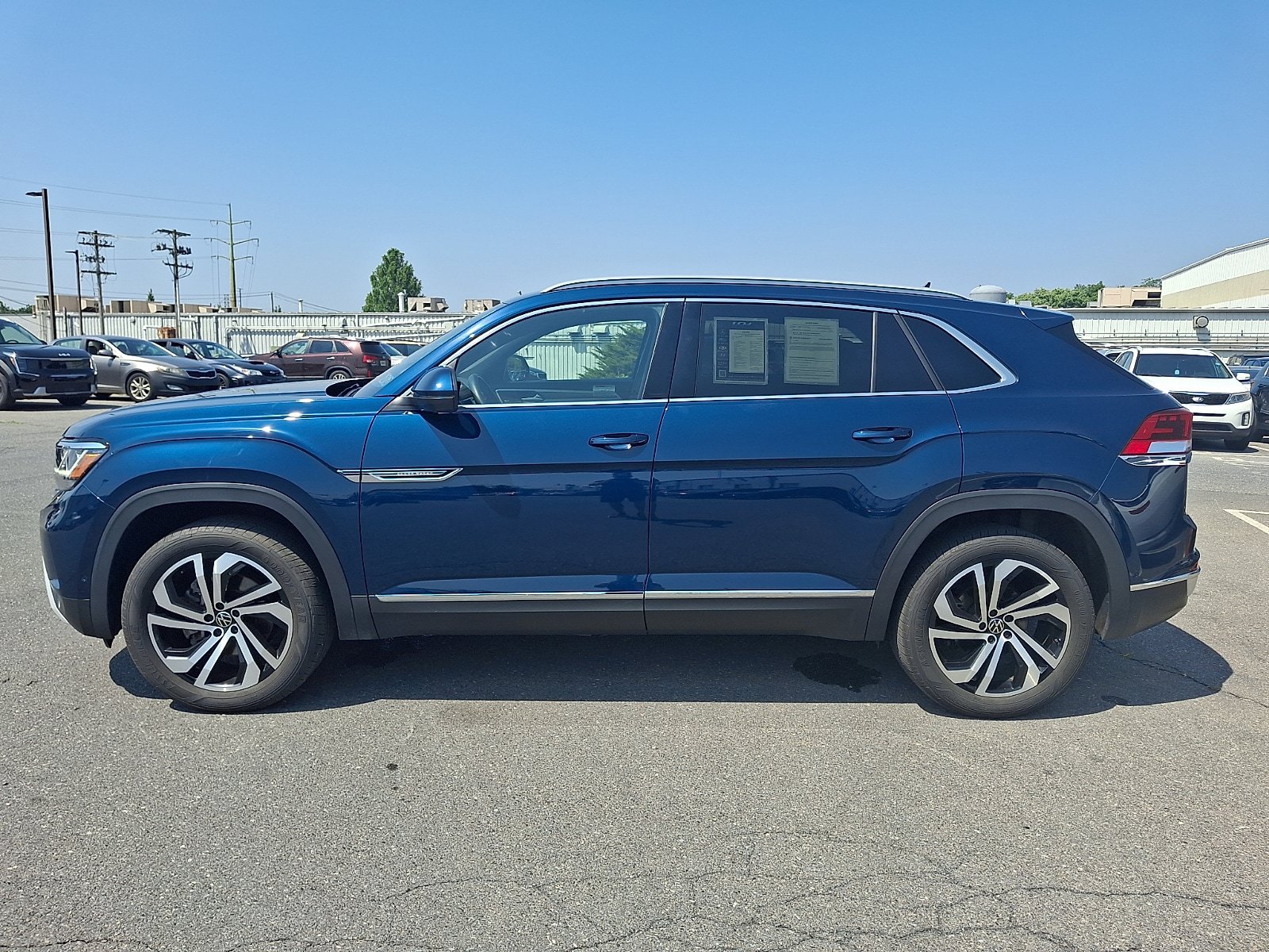 Used 2021 Volkswagen Atlas Cross Sport SEL Premium AWD/4WD image 7
