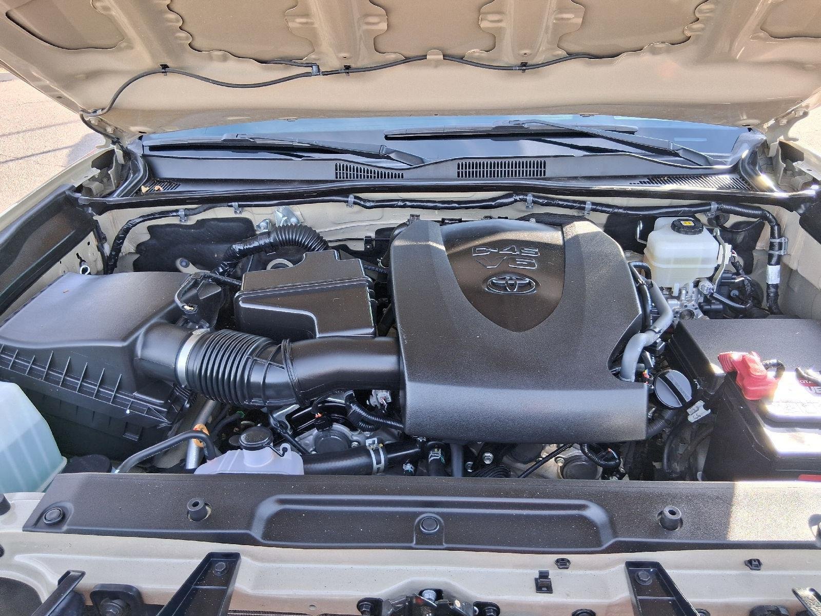 Used 2019 Toyota Tacoma TRD Off-Road w/ Technology Package AWD/4WD image 34