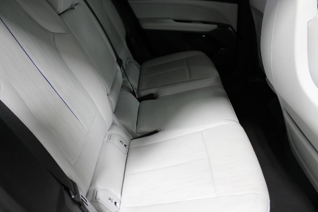 Used 2024 Cadillac Lyriq Luxury image 24