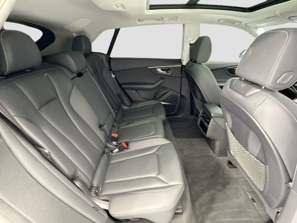 Used 2023 Audi Q8 Premium Plus image 21