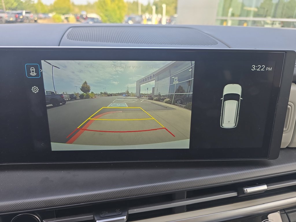 Used 2025 Hyundai Santa Fe SEL FWD image 17