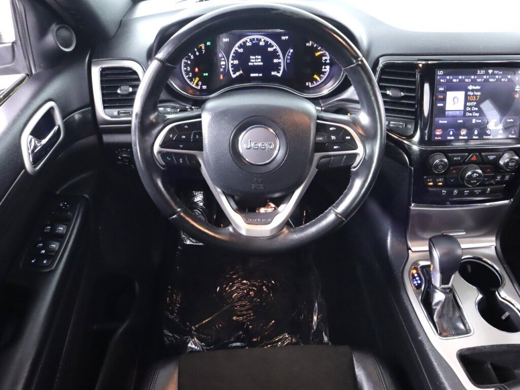 Used 2019 Jeep Grand Cherokee Laredo w/ Laredo X Package RWD image 28