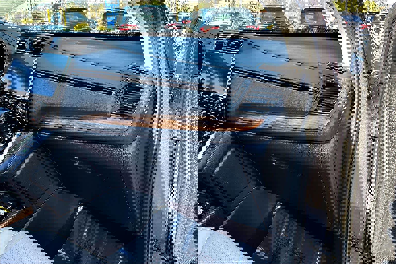 Used 2021 Honda CR-V Touring image 18