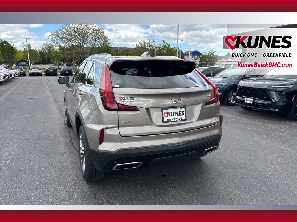 Used 2025 Cadillac XT4 Premium Luxury AWD/4WD image 10