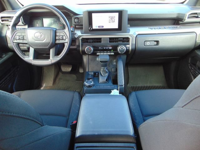 Used 2025 Toyota Tacoma SR5 AWD/4WD image 22