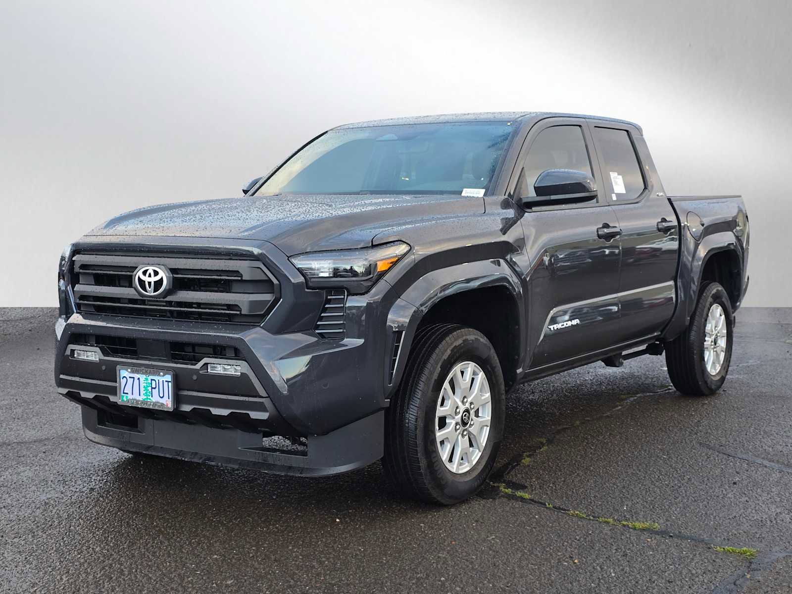 Certified 2025 Toyota Tacoma SR5 image 7