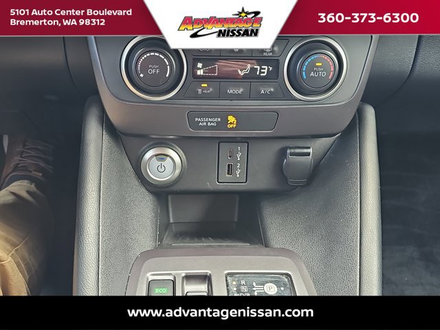 Used 2023 Nissan Leaf S image 15