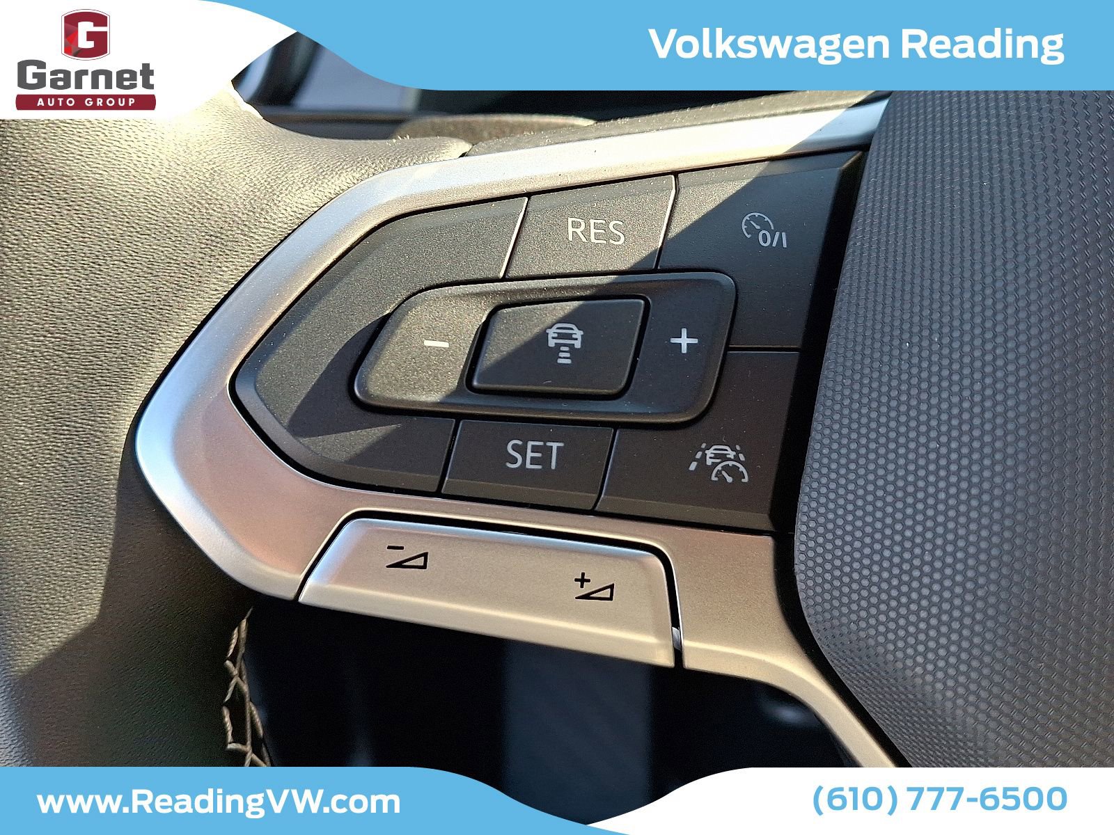 Used 2025 Volkswagen Atlas Cross Sport SE image 16