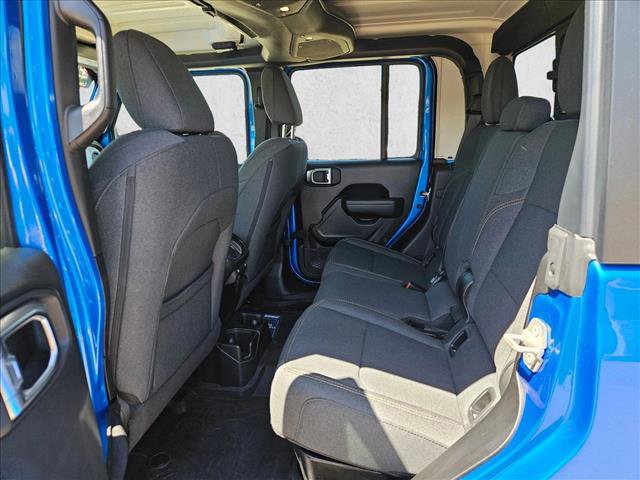 Used 2024 Jeep Gladiator Sport image 15