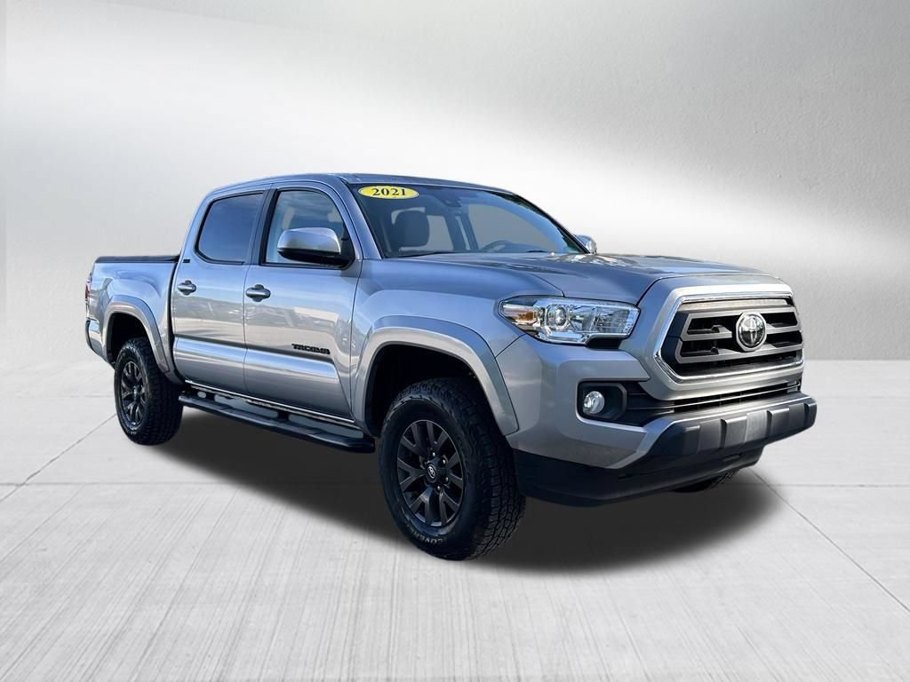 Used 2021 Toyota Tacoma SR5 RWD image 3