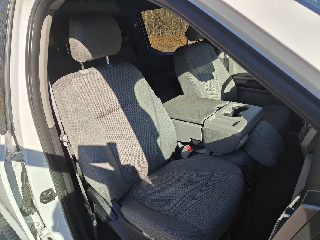 Used 2016 Ford F150 XLT w/ Trailer Tow Package image 9