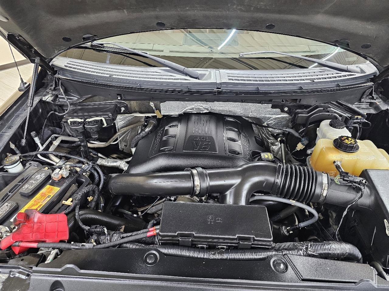 Used 2013 Ford F150 King Ranch w/ King Ranch Luxury Pkg image 43