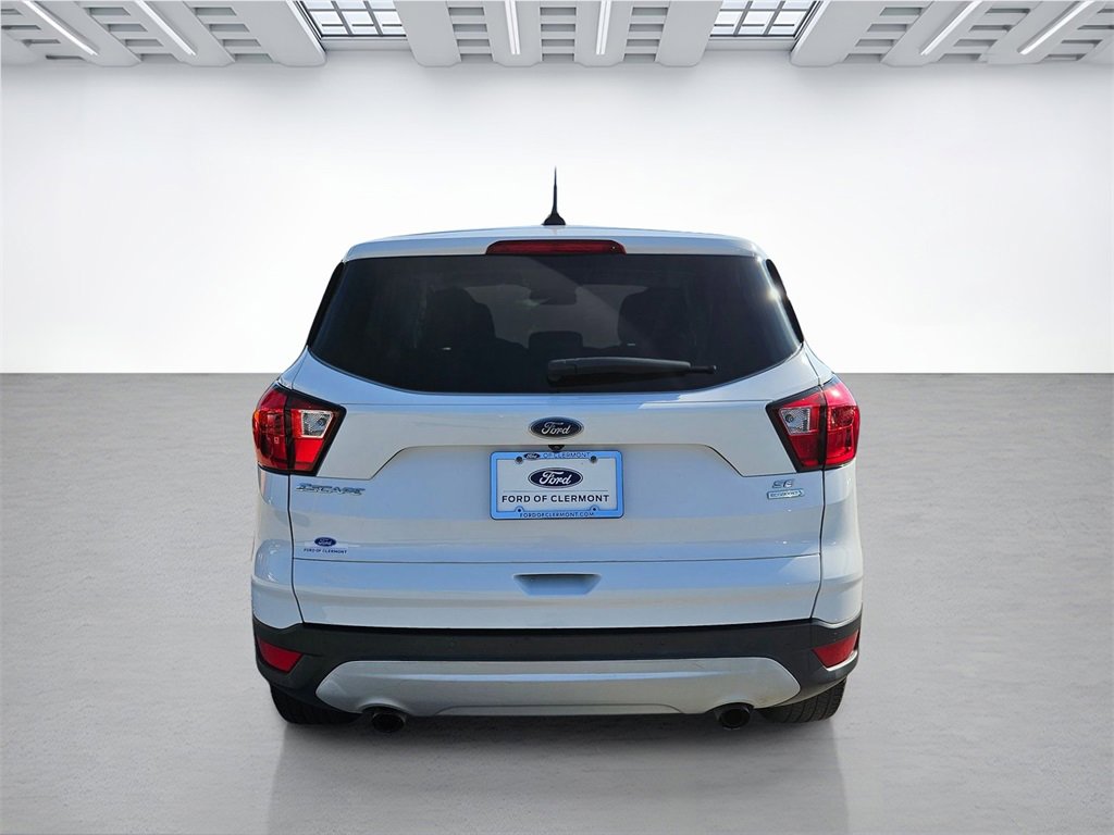 Used 2019 Ford Escape SE image 6
