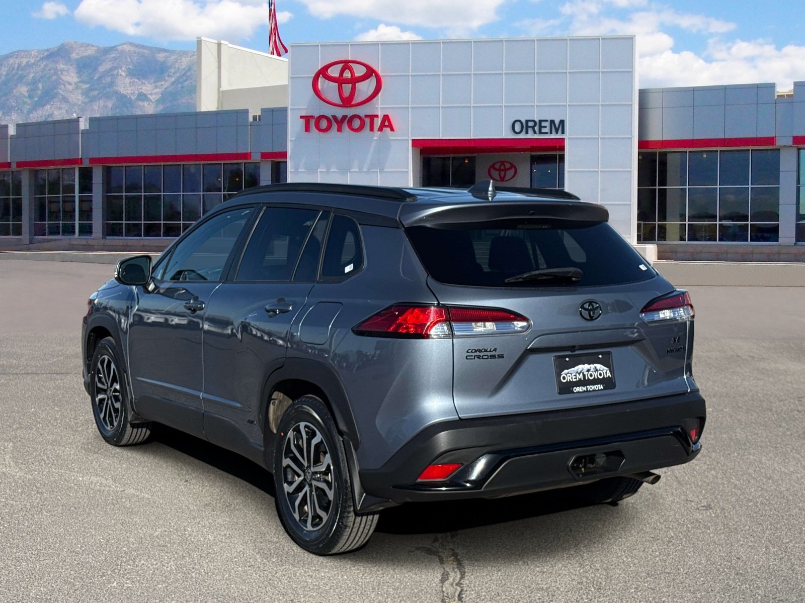 Used 2024 Toyota Corolla Cross AWD Hybrid image 5