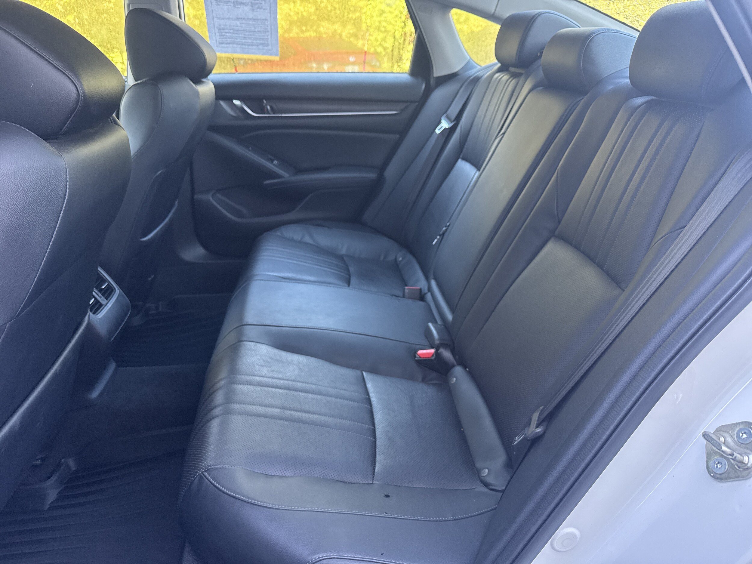 Used 2018 Honda Accord Touring image 10