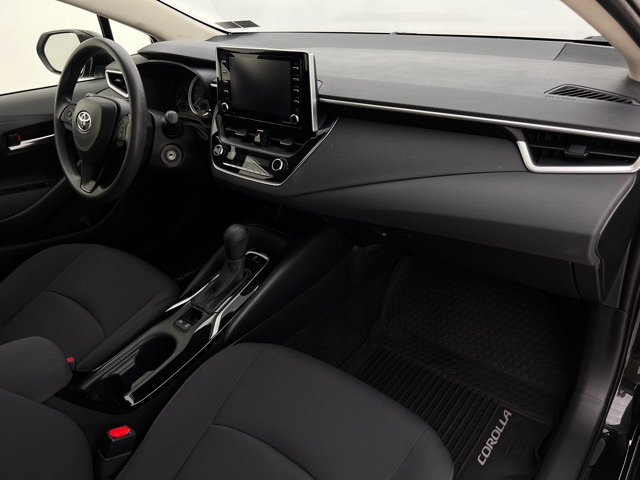 Used 2021 Toyota Corolla LE FWD image 13