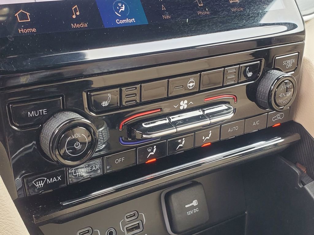 Used 2024 Jeep Grand Cherokee Limited image 24